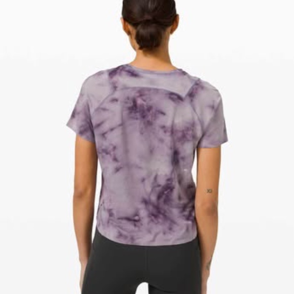 Lululemon Lightweight Run Kit Short Sleeve - Size 4 - Picture 2 of 3